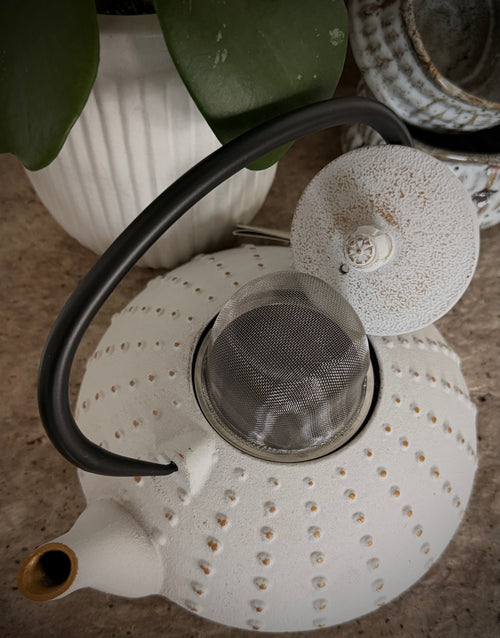 elegant ritual tea set