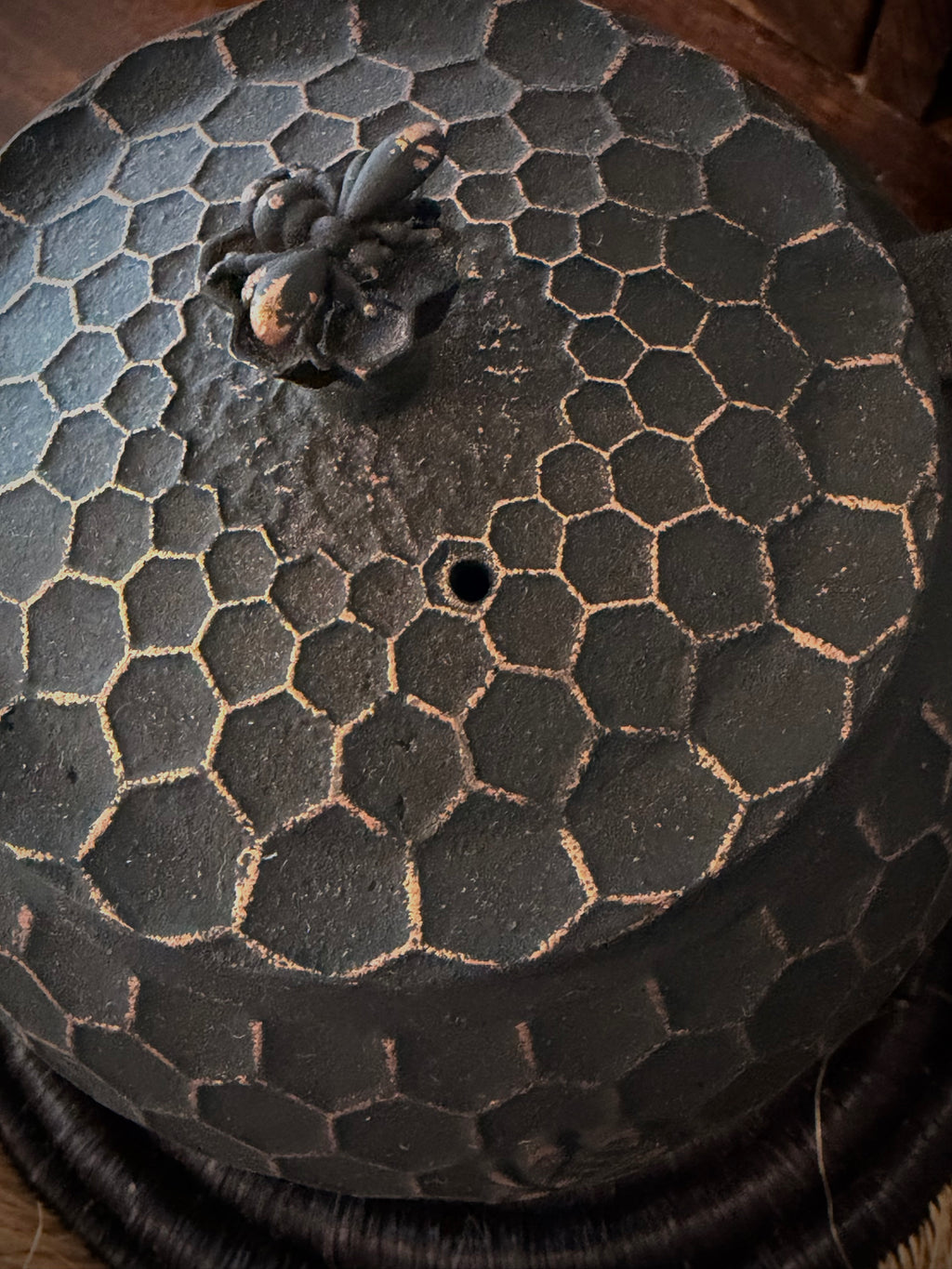 bronze cast iron honeycomb teapot