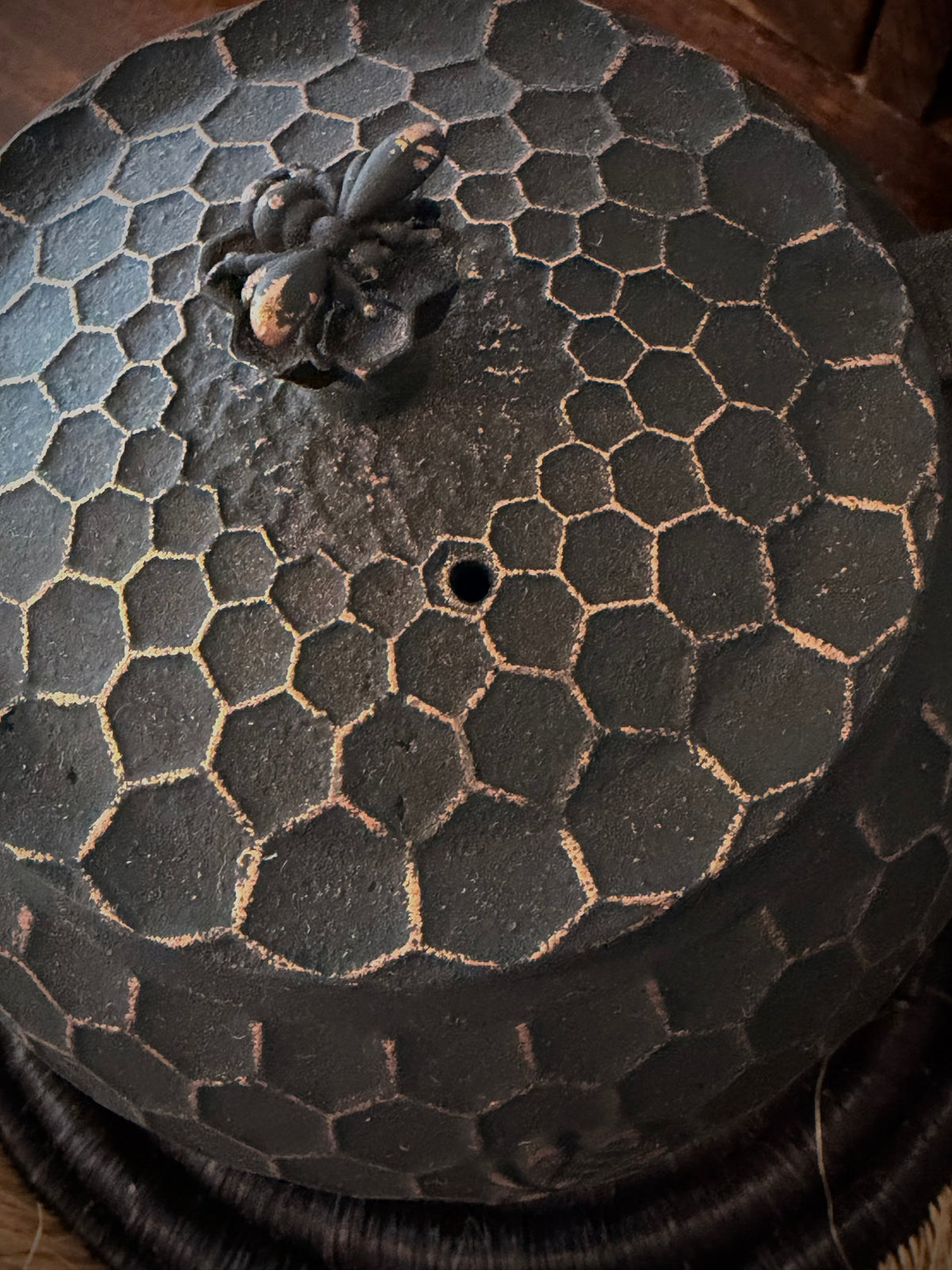 bronze cast iron honeycomb teapot