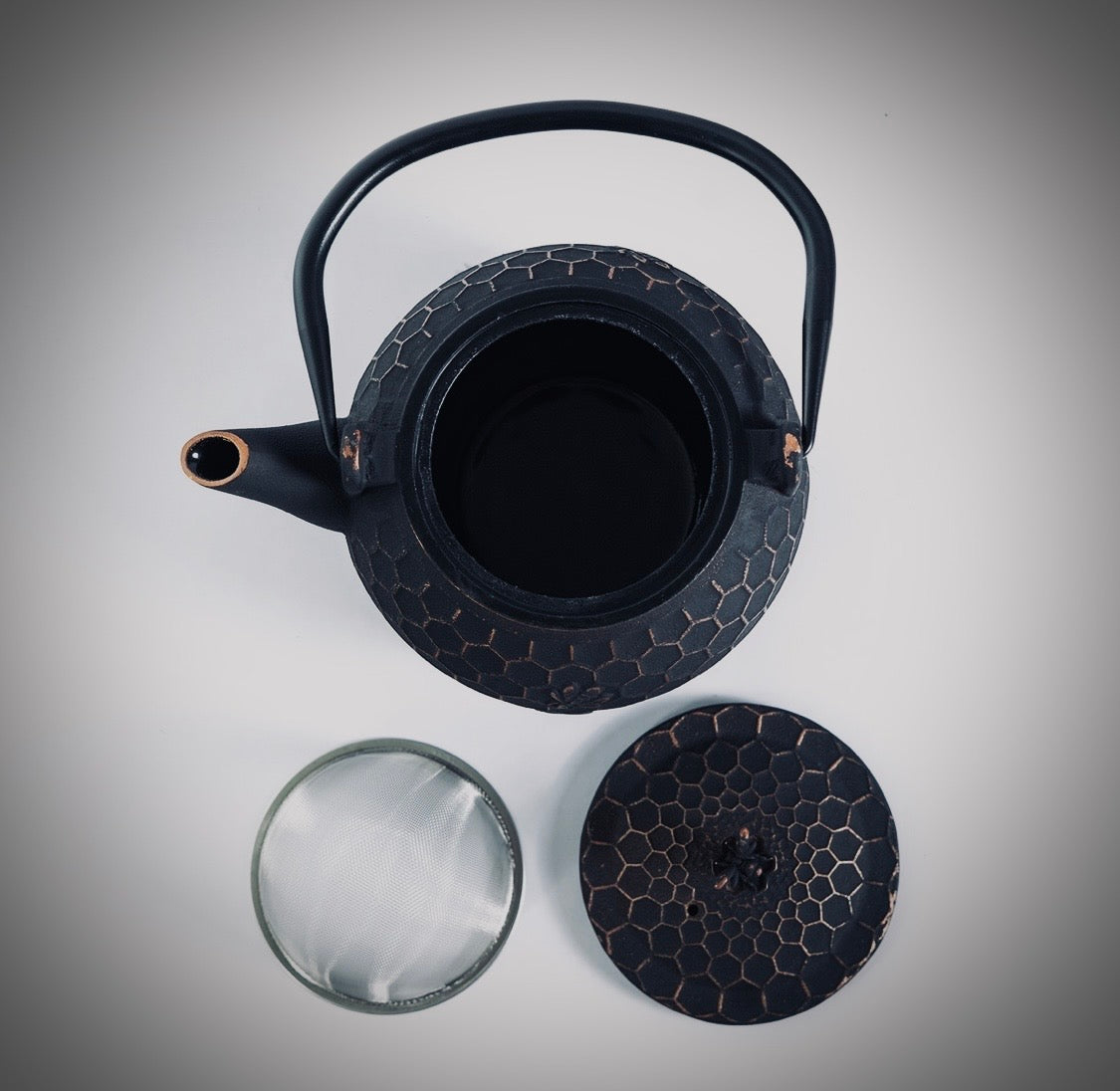 bronze cast iron honeycomb teapot